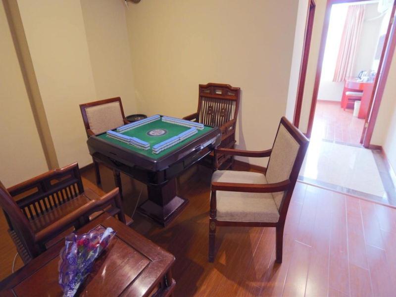 Greentree Inn Shanghai Pudong Airport Huaxia East Road Railway Station Shell Hotel Hotel