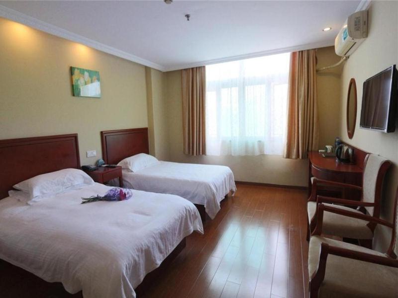 Hotel Greentree Inn Shanghai Pudong Airport Huaxia East Road Railway Station Shell Hotel