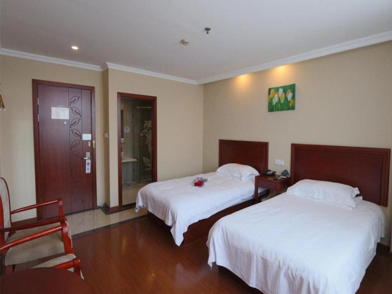 Hotel Greentree Inn Shanghai Pudong Airport Huaxia East Road Railway Station Shell Hotel 3*