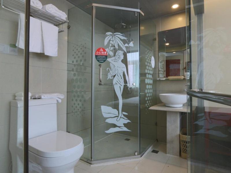 Greentree Inn Shanghai Pudong Airport Huaxia East Road Railway Station Shell Hotel Hotel 3*