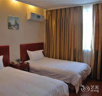 Hotel Greentree Inn Shanghai Pudong Airport Huaxia East Road Railway Station Shell Hotel 3*