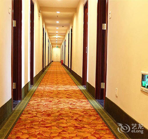 Hotel Greentree Inn Shanghai Pudong Airport Huaxia East Road Railway Station Shell Hotel 3*